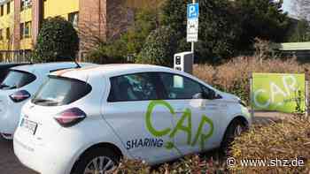 Mit zwei E-Autos: Stadtwerke Tornesch eröffnen zweite Carsharing-Station am Rathaus - shz.de