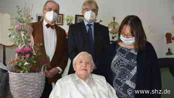 Im Awo-Pflegeheim in Tornesch: Liebe und Fürsorge: So erlebte Marta Köhn ihren 100. Geburtstag - shz.de