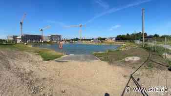 Kein Zugang für Spaziergänger: Lüttensee in Tornesch: Der Bauzaun bleibt in diesem Jahr stehen - shz.de
