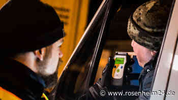 Innerhalb von einer Stunde: Betrunkener Autofahrer (57) „rauscht“ zweimal in Kontrolle