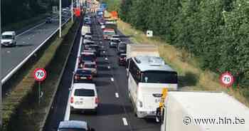 Linkerrijstrook E314 versperd door ongeval - Het Laatste Nieuws