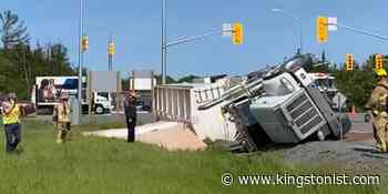 Highway 401 on-ramp reopens following fertilizer spill – Kingston News - Kingstonist