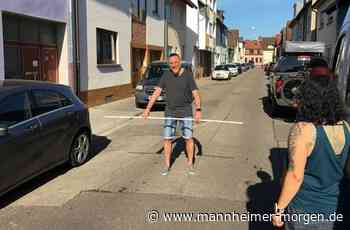 Gehwegparker in Mannheim-Neckarau fragen: „Wo sollen unsere Autos hin?“ - Mannheim: Neckarau - Nachrichten und Informationen - Mannheimer Morgen