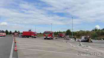 Leck an Gefahrguttransporter – A4 bei Rüdersdorf und Raststätte Altenburger Land zeitweise gesperrt