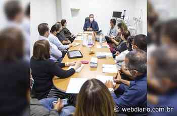 Prefeito de Itapevi leva 'gabinete itinerante' a secretarias - WebDiario