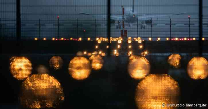 Laserstrahl blendet landenden Piloten am Münchner Flughafen
