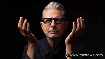 Jeff Goldblum takes one more bite out of ‘Jurassic World’