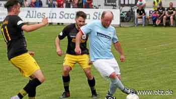 Schleiz schießt sich mit 16 Toren in einem Spiel an die Tabellenspitze - Ostthüringer Zeitung