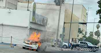Se incendia vehículo sobre principal cruce vial de Hermosillo - EL IMPARCIAL Sonora