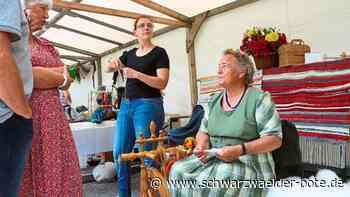 Schäferaktionstag Wildberg: Besucher folgen dem Weg von der Schur bis zum Pullover
