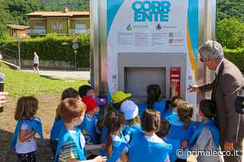 Tagliato il nastro della casetta dell'acqua - Prima Lecco