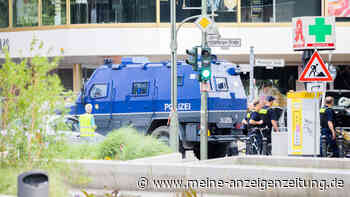 Berlin: Auto rast in Menschengruppe und tötet Frau – Mordkommission ermittelt