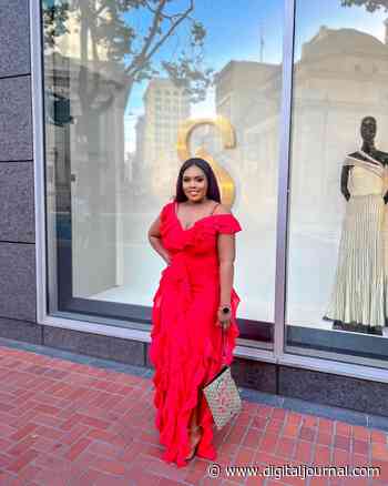 Young up-and-coming digital creator and entrepreneur Racheal Abbey sweeps into the Women's fashion industry with Rae's Collection. - Digital Journal