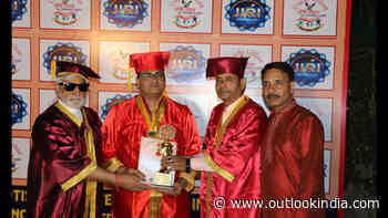World Renowned Astrologer Hemant Barua Honoured With The Prestigious 'Doctor Of Astrology And Global Best Astrologer Award' - Outlook India