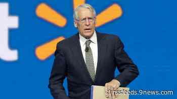 El heredero de Walmart, Rob Walton, acuerda comprar a los Broncos de Denver por un récord de $4.65 mil millones