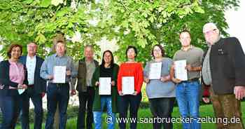 Mitarbeiter der Kreisjagdbehörde in Merzig erhalten Verdienstnadel in Bronze - Saarbrücker Zeitung
