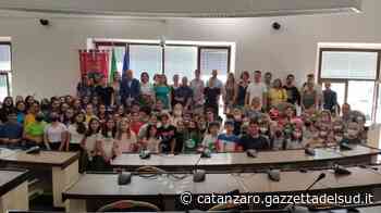 Progetto Erasmus a Crotone, quaranta studenti di tre paesi in visita al Municipio - Gazzetta del Sud - Edizione Catanzaro, Crotone, Vibo