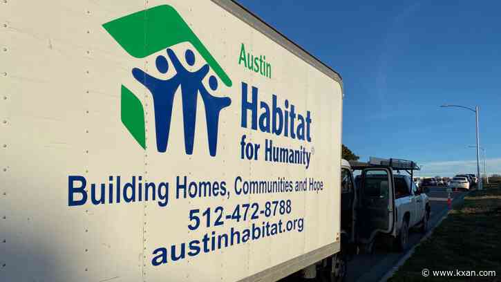 Texas legislators, volunteers to build home for Killeen Family, on Capitol grounds