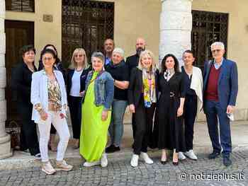 Ad Asolo in passerella 42 donne malate di tumore - Notizie Plus