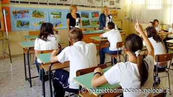 Modena sprofonda nella classifica delle “classi pollaio”: penultima in Italia - La Gazzetta di Modena