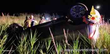 Auto si ribalta e finisce fuori strada, due giovani feriti - Soverato Web