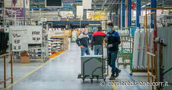 Siena, preoccupazione per la Whirlpool: nel 2022 produrrà 100 mila pezzi in meno - Corriere di Siena