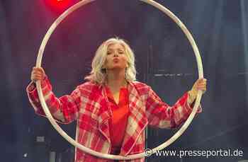 "Ich fühle mich ein bisschen wie Helene Fischer!" Birgit Schrowange wird am Montag in SAT.1 zur Artistin