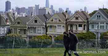 San Francisco defends keeping masks optional amid coronavirus wave - Los Angeles Times