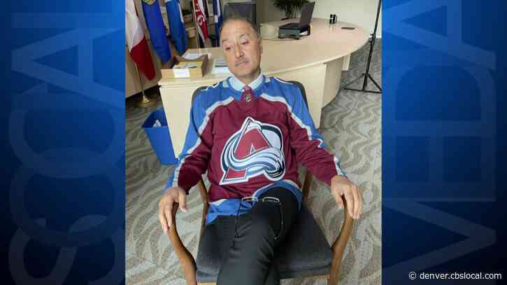 Dismayed Edmonton Mayor Amarjeet Sohi Wears Avs Jersey After Losing Bet With Denver Mayor Michael Hancock
