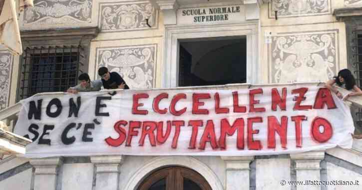 Normale di Pisa, studenti in piazza insieme ai precari di mense e pulizia: “Salari bassi, obbligati a straordinari per stipendi dignitosi”