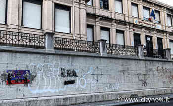 Reggio, sui muri dei licei appare l'opera critica 'Autovalutazione' - CityNow