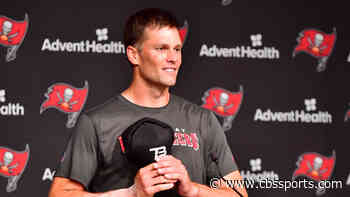 Tom Brady has a wild new look after letting a group of kids dye his hair a surprising color