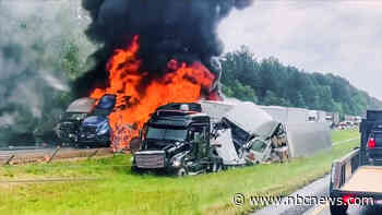 Multiple dead after at least 12 vehicles collide in different spots in Arkansas