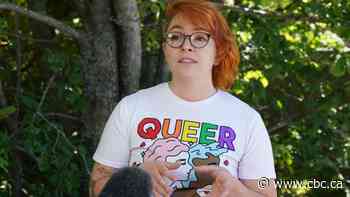 Transgender advocates call out WestJet for forcing passengers to identify as male or female