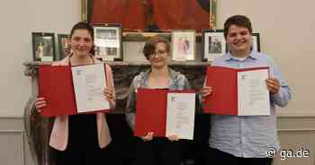 27 Jugendliche in Bonn geehrt: Katja Dörner zeichnet Schüler für Engagement aus - General-Anzeiger Bonn