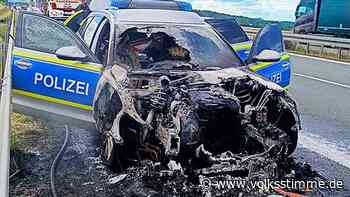 Polizeiauto brennt auf A36 Quedlinburg: Beamte retten Waffen und Munition vor Explosion - Volksstimme