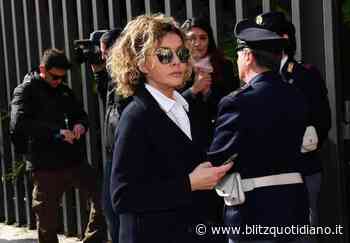 Eva Grimaldi chi è, età, dove è nata, moglie, figli, vita privata, Gabriel Garko, carriera e biografia - Blitz quotidiano