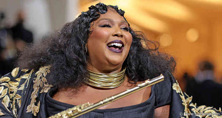 Lizzo Releases Brand New Song Titled 'Grrrls' - Read the Lyrics & Listen Now!