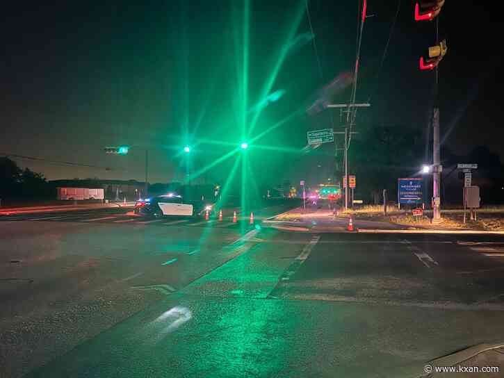 Motorcyclist dies in Slaughter Lane crash