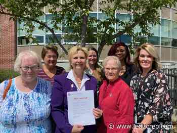 Mayor Katchur and City staff honour Senior's Week in the Fort - Leduc Representative