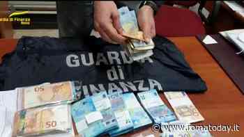 Il "pizzo" chiesto agli imprenditori per rinnovare l'affitto e restare nel centro commerciale