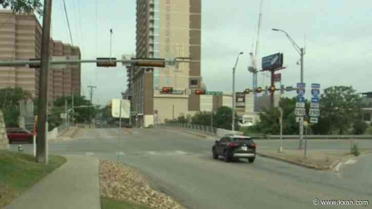 Neighbors fed up with 'dangerous' I-35 intersection, call on city to take action