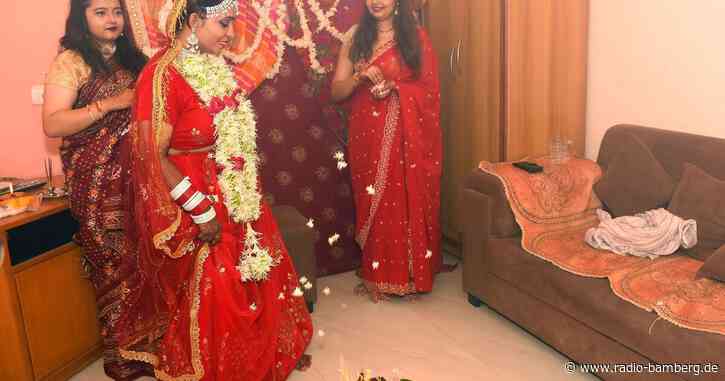 Inderin heiratet sich symbolisch selbst