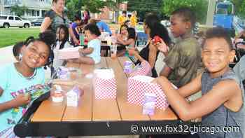 Aurora kids younger than 18 can receive free meals this summer, city says - FOX 32 Chicago