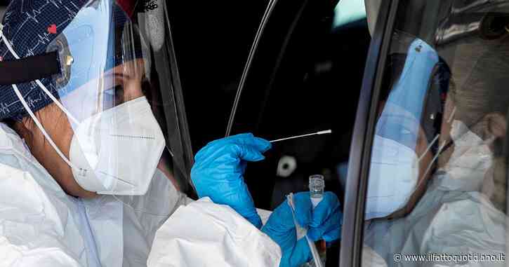 Coronavirus, 21.554 nuovi casi e 63 morti. In calo i ricoverati, stabili le terapie intensive