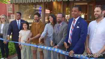 City officials cut ribbon for organic wine shop