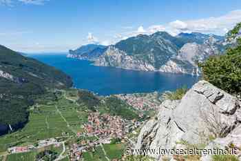 Garda Dolomiti SpA presenta il nuovo anello escursionistico del Monte Corno - la VOCE del TRENTINO