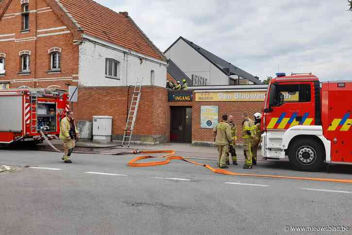 Balk in café rookt na roofingwerken, klanten kunnen erger voorkomen