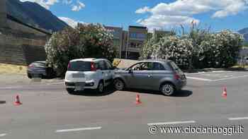 Incidente tra due auto, ferite le ragazze alla guida dei veicoli - ciociariaoggi.it