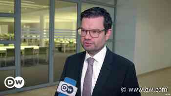 German justice minister: Can't prosecute Putin 'as long as he is head of state' - DW (English)